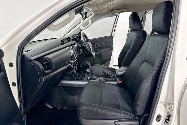 2022 Toyota HILUX SR (4x4) GUN126R 4X4