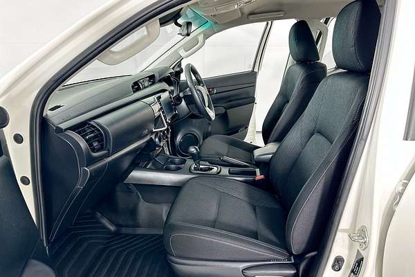2022 Toyota HILUX SR (4x4) GUN126R 4X4
