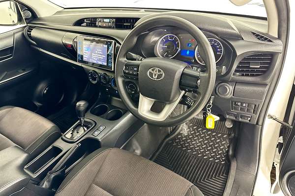 2018 Toyota HILUX SR (4x4) GUN126R MY17 4X4