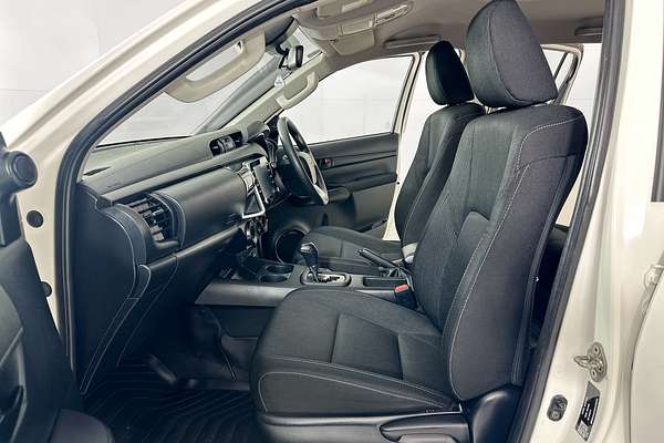 2022 Toyota HILUX SR (4x4) GUN126R 4X4