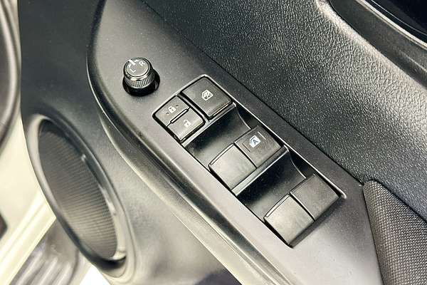 2020 Toyota HILUX SR (4x4) GUN126R MY19 UPGRADE 4X4