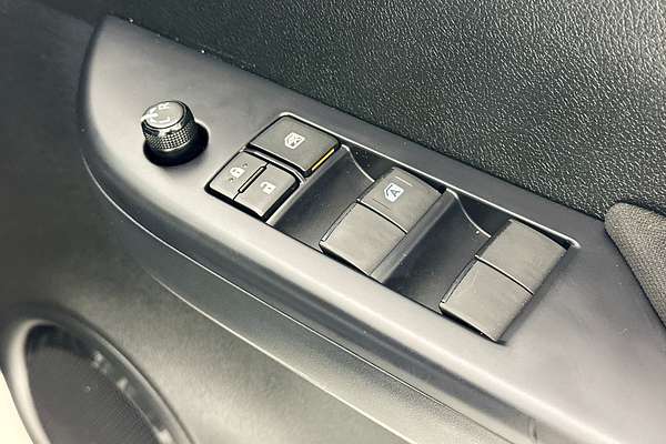 2025 Toyota HILUX SR (4x4) STEEL WHEELS GUN126R RC 4X4