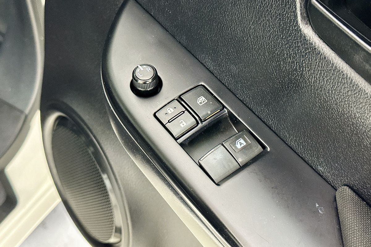 2019 Toyota HILUX WORKMATE HI-RIDER GUN135R MY19 UPGRADE REAR WHEEL DRIVE