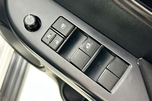 2023 Toyota HILUX SR (4x4) GUN126R 4X4