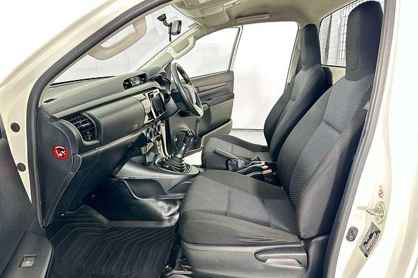 2016 Toyota Hilux WORKMATE GUN122R REAR WHEEL DRIVE