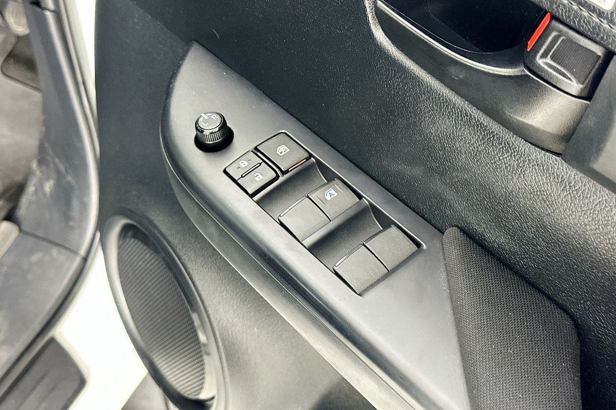 2024 Toyota HILUX SR (4x4) GUN126R 4X4