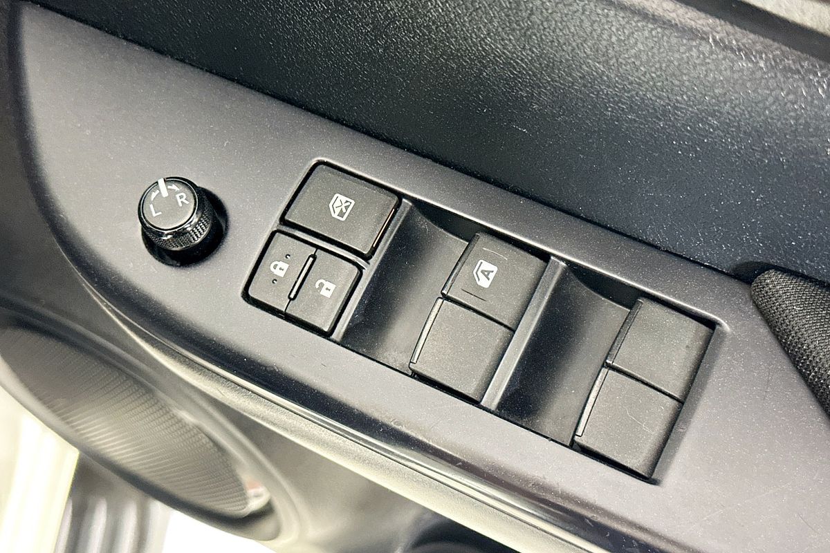 2022 Toyota HILUX SR (4x4) GUN126R 4X4