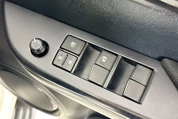 2022 Toyota HILUX SR (4x4) GUN126R 4X4