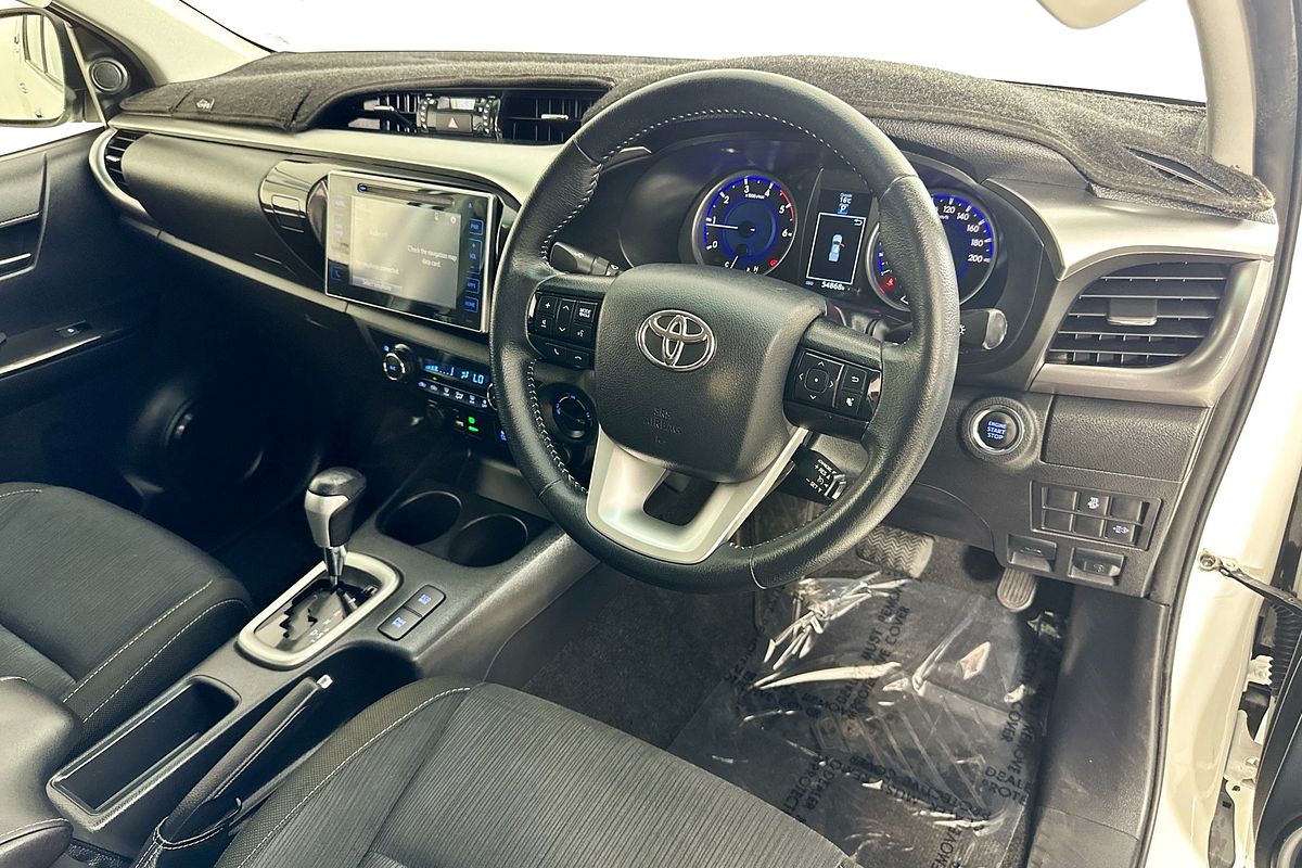 2019 Toyota HILUX SR5 (4x4) GUN126R MY19 4X4