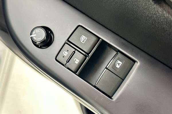 2021 Toyota HILUX WORKMATE (4x2) TGN121R 4x2