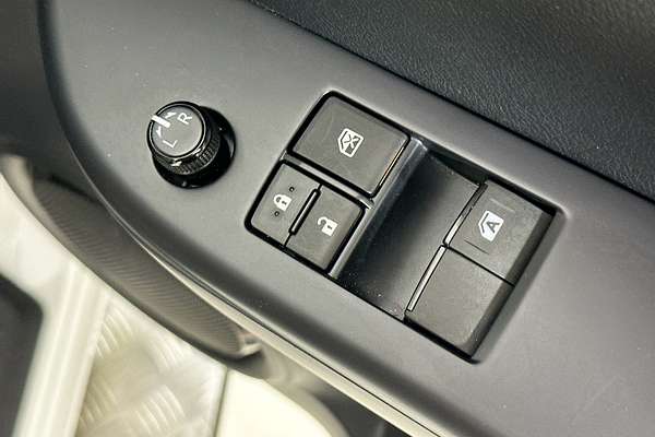 2025 Toyota HILUX WORKMATE (4x4) GUN125R RC 4X4