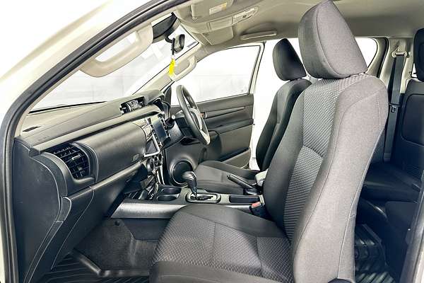 2021 Toyota HILUX WORKMATE (4x4) GUN125R FACELIFT 4X4