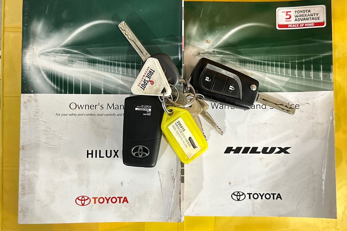2020 Toyota HILUX SR (4x4) GUN126R MY19 UPGRADE 4X4