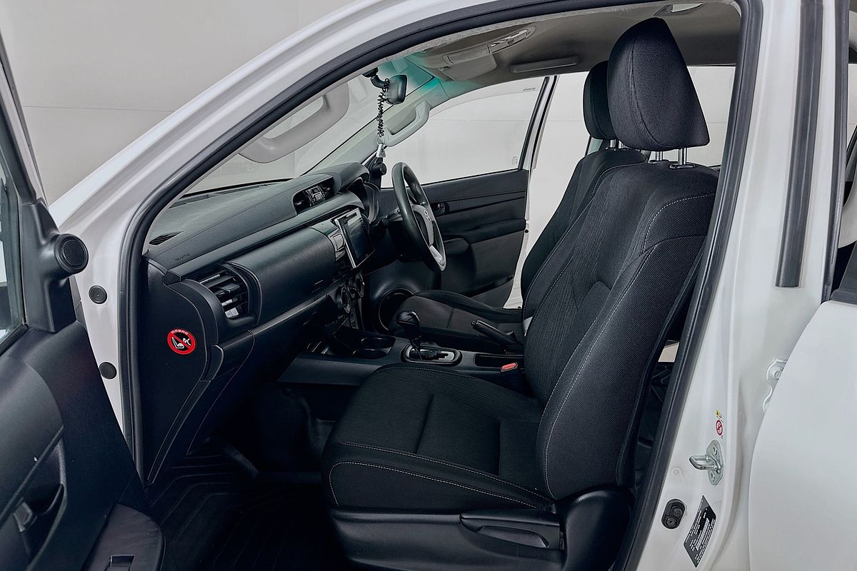 2018 Toyota HILUX SR GUN126R 4X4