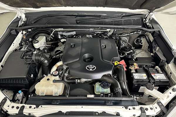 2018 Toyota Hilux SR GUN126R 4X4