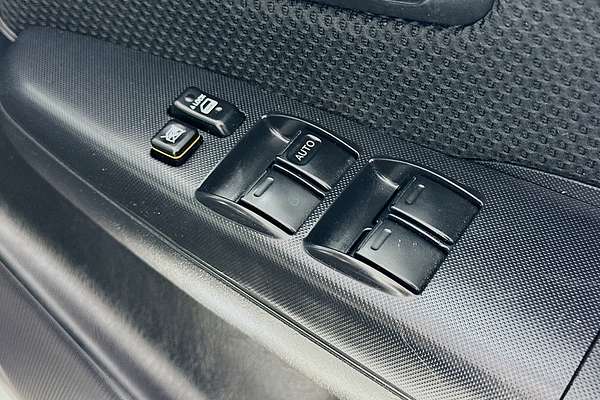2014 Toyota HILUX SR (4x4) KUN26R MY14 4X4