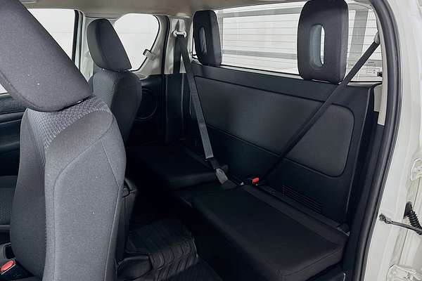 2018 Toyota Hilux Workmate GUN125R 4X4