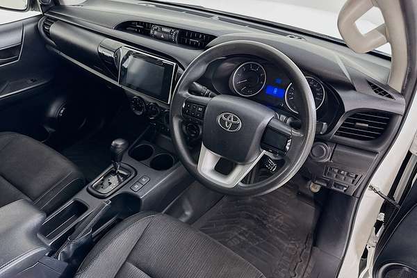 2018 Toyota HILUX SR (4x4) GUN126R MY17 4X4
