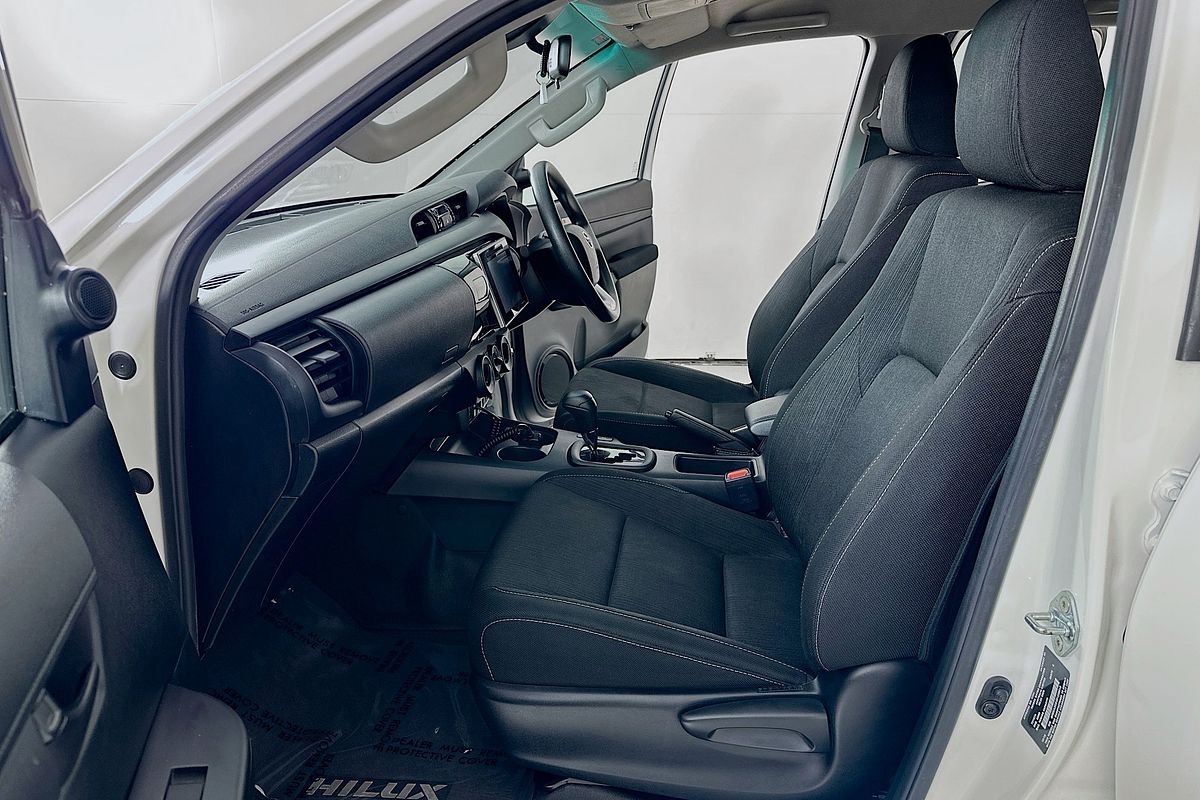 2019 Toyota HILUX SR GUN126R 4X4