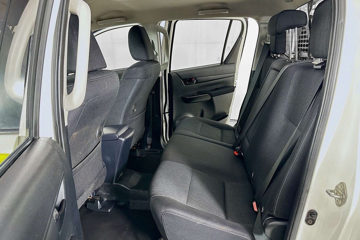 2022 Toyota HILUX SR GUN126R 4X4