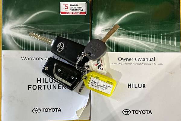 2021 Toyota HILUX SR (4x4) GUN126R 4X4