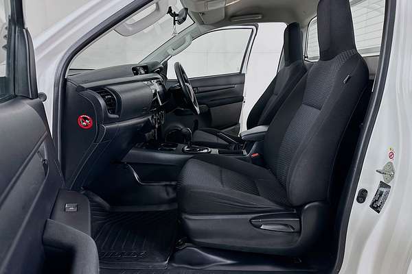 2016 Toyota HILUX WORKMATE TGN121R REAR WHEEL DRIVE