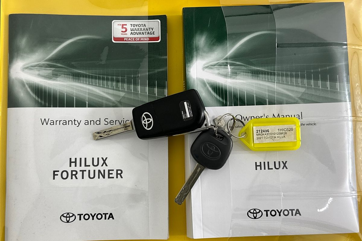2021 Toyota HILUX SR (4x4) GUN126R FACELIFT 4X4