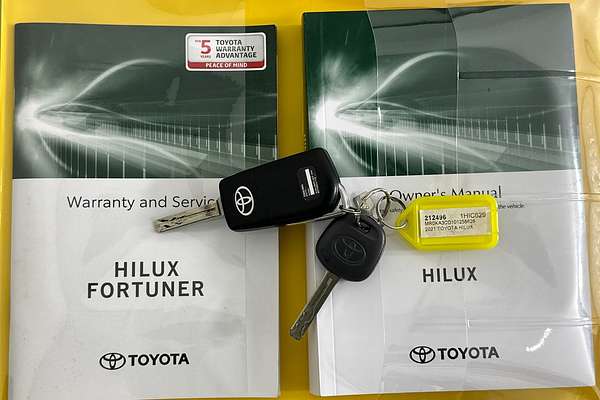 2021 Toyota HILUX SR (4x4) GUN126R FACELIFT 4X4