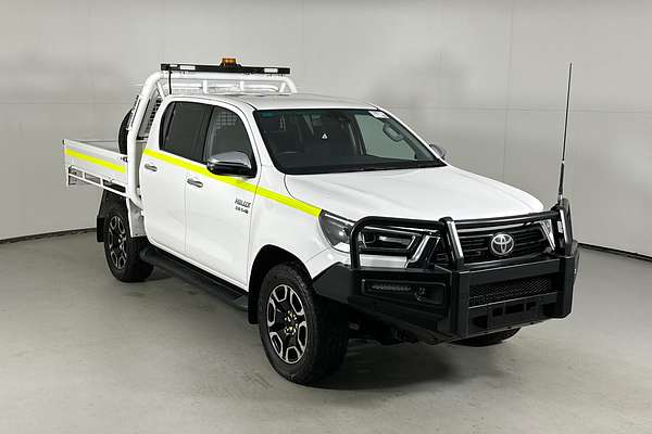 2021 Toyota HILUX SR5 (4x4) GUN126R FACELIFT 4X4