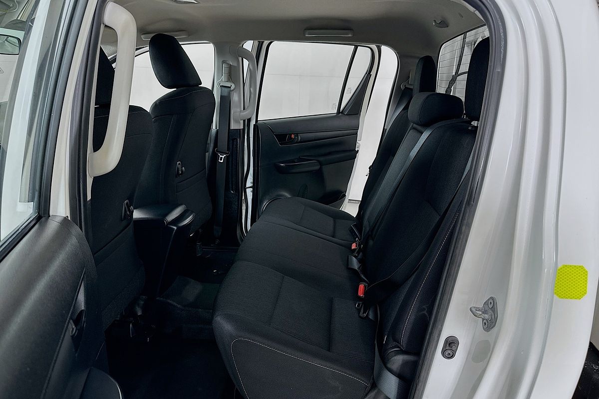 2022 Toyota HILUX SR (4x4) GUN126R 4X4