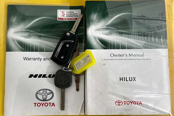 2020 Toyota HILUX SR (4x4) GUN126R MY19 UPGRADE 4X4