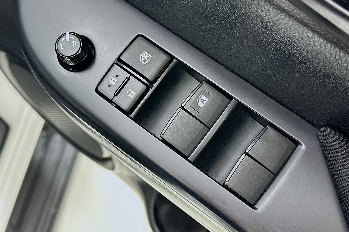 2022 Toyota HILUX SR HI-RIDER (4x2) GUN136R REAR WHEEL DRIVE