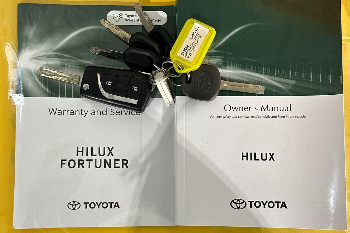 2022 Toyota HILUX SR (4x4) GUN126R 4X4