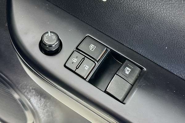 2021 Toyota Hilux SR HI-RIDER (4x2) GUN136R REAR WHEEL DRIVE