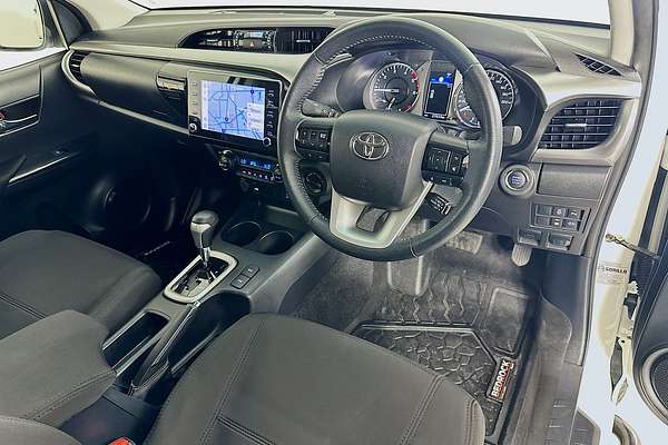 2023 Toyota HILUX SR5 (4x4) GUN126R 4X4