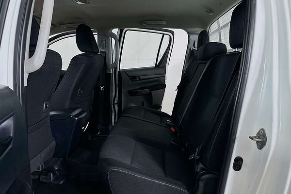 2021 Toyota HILUX SR (4x4) GUN126R 4X4