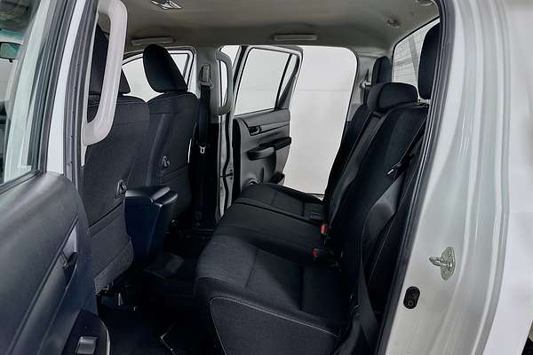 2021 Toyota HILUX SR (4x4) GUN126R 4X4
