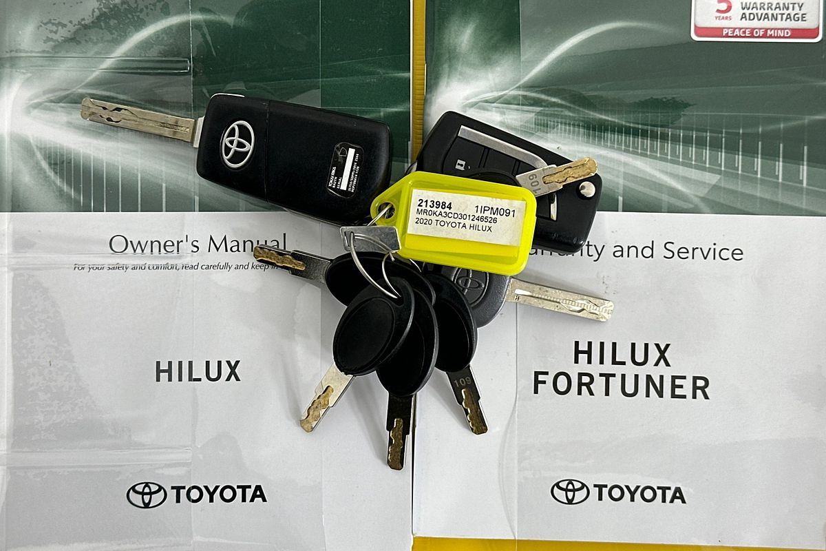 2020 Toyota HILUX SR (4x4) GUN126R FACELIFT 4X4
