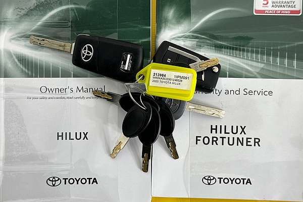 2020 Toyota HILUX SR (4x4) GUN126R FACELIFT 4X4