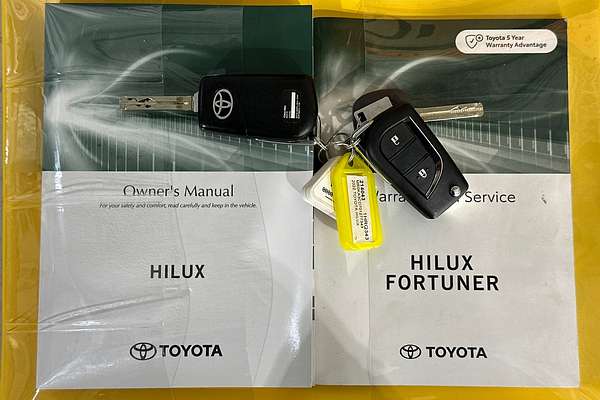 2022 Toyota HILUX SR (4x4) GUN126R 4X4