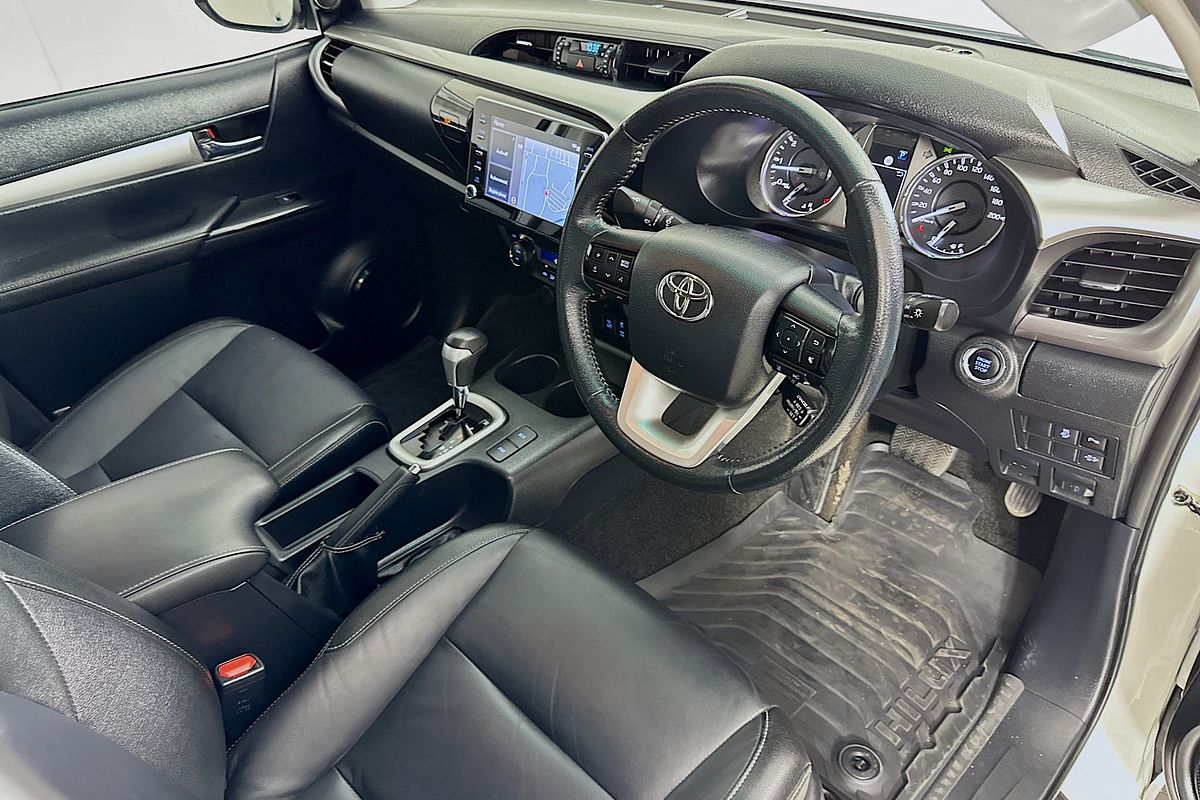 2021 Toyota HILUX SR5+ (4x4) GUN126R FACELIFT 4X4