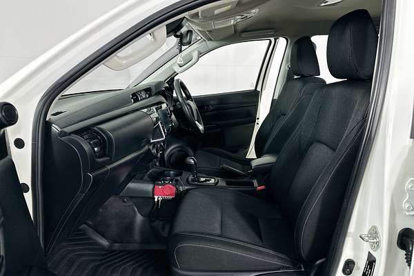 2022 Toyota HILUX SR (4x4) GUN126R 4X4