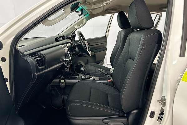 2022 Toyota HILUX SR (4x4) GUN126R 4X4