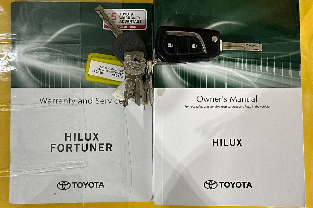 2020 Toyota Hilux SR (4x4) GUN126R FACELIFT 4X4