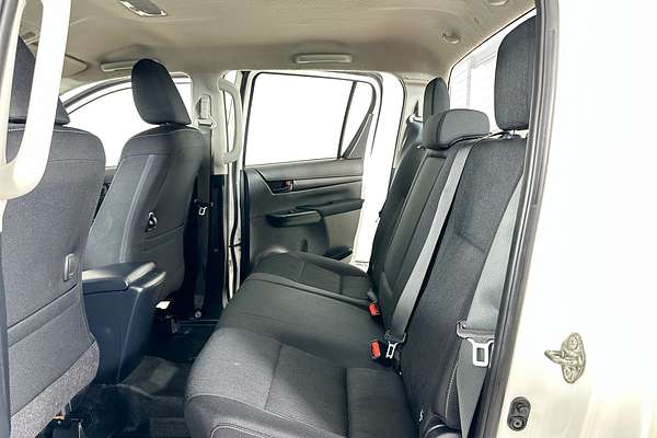 2022 Toyota HILUX SR (4x4) GUN126R 4X4