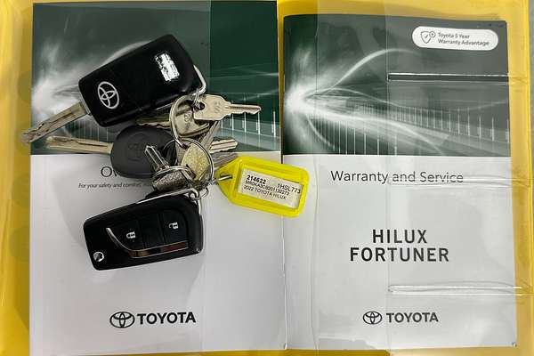 2022 Toyota HILUX SR (4x4) GUN126R 4X4