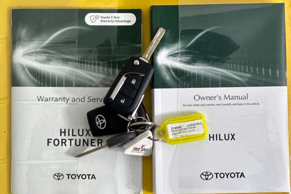 2022 Toyota Hilux SR (4x4) GUN126R 4X4
