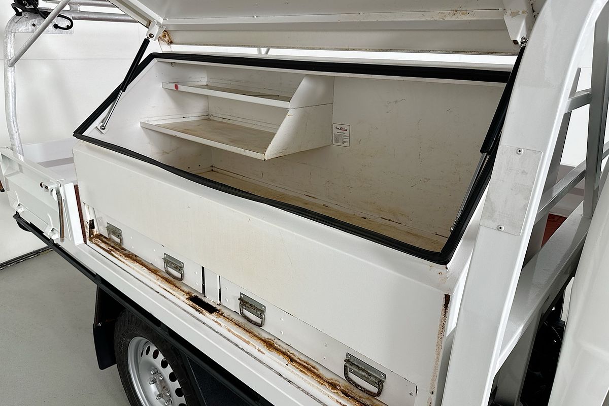 2021 Toyota HILUX SR (4x4) GUN126R FACELIFT 4X4