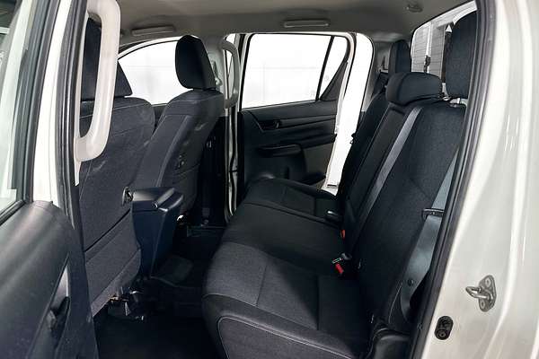 2021 Toyota HILUX SR (4x4) GUN126R 4X4