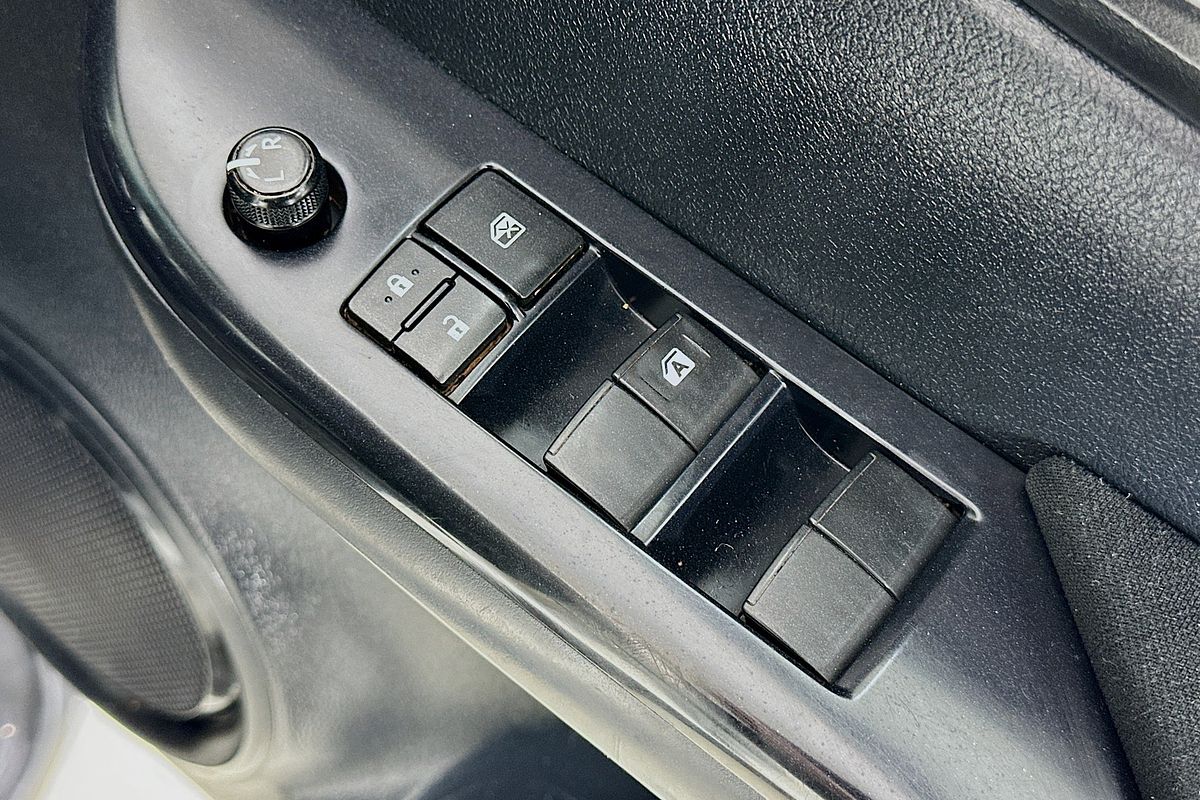 2022 Toyota HILUX SR (4x4) GUN126R 4X4